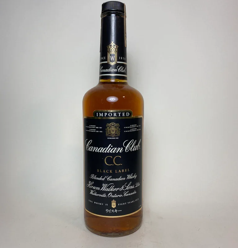 Canadian Club Black Label 8YO Blended Canadian Whisky - Distilled 1980s / Bottled 1990s (40%, 75cl)